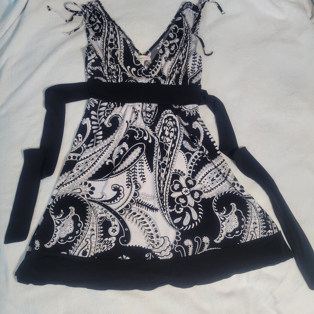 Speechless Black and White Paisley Dress Size S
